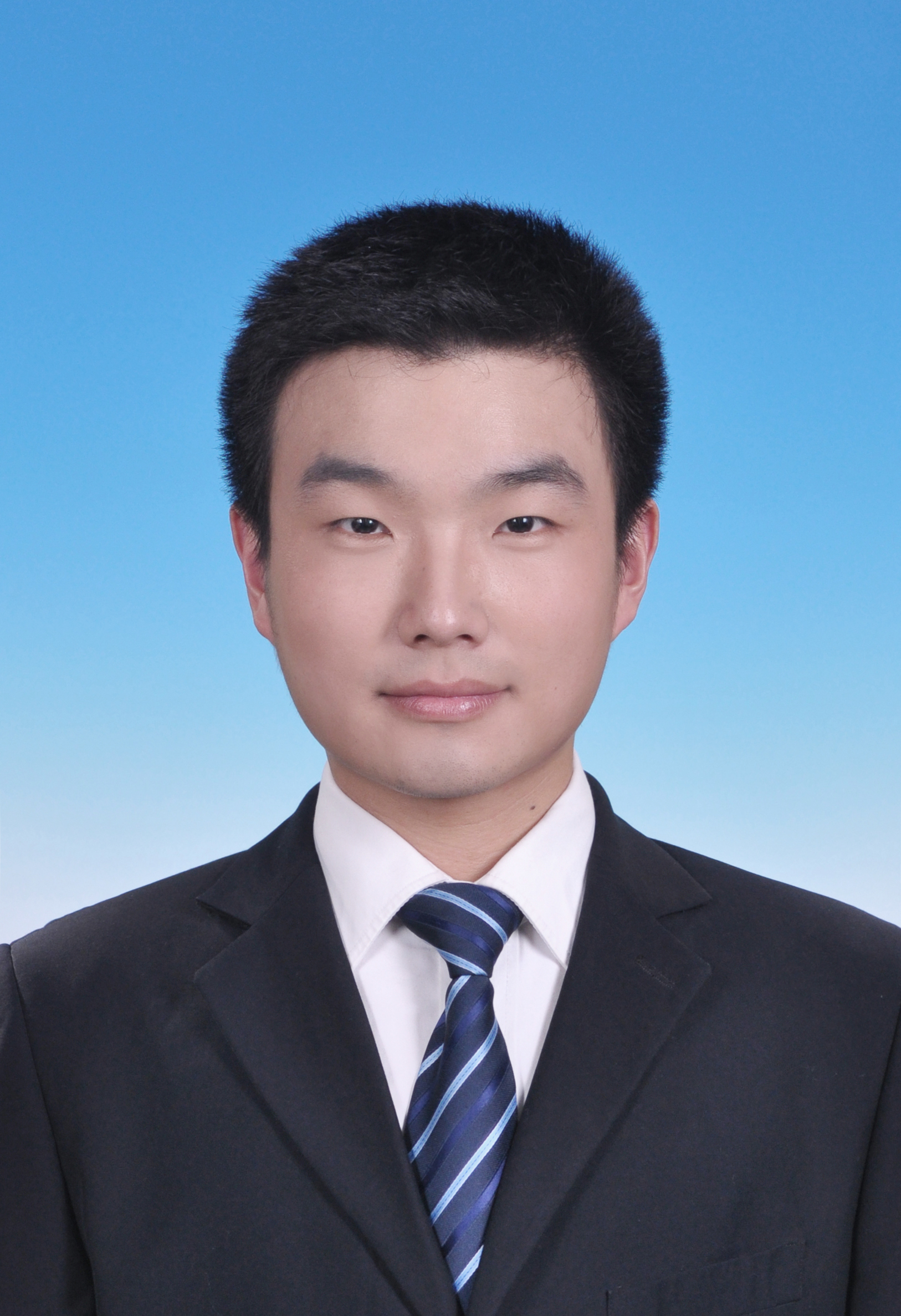 马千里 - 党政办公室副主任